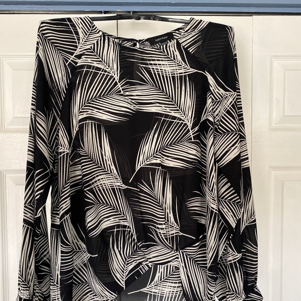 Karen Kane Black & White Long Sleeve